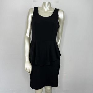 Karen Kane Dress Medium Black Peplum Sleeveless Fitted dress.